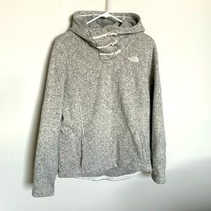 Women’s The North Face pullover